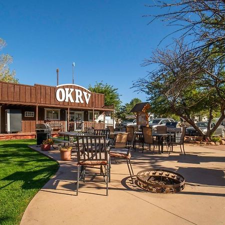 Outdoor Glamping Large 5Th Wheel Setup Ok4A Διαμέρισμα Moab Εξωτερικό φωτογραφία