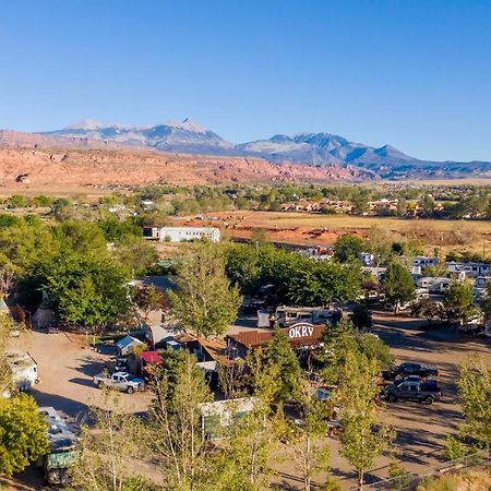 Outdoor Glamping Large 5Th Wheel Setup Ok4A Διαμέρισμα Moab Εξωτερικό φωτογραφία