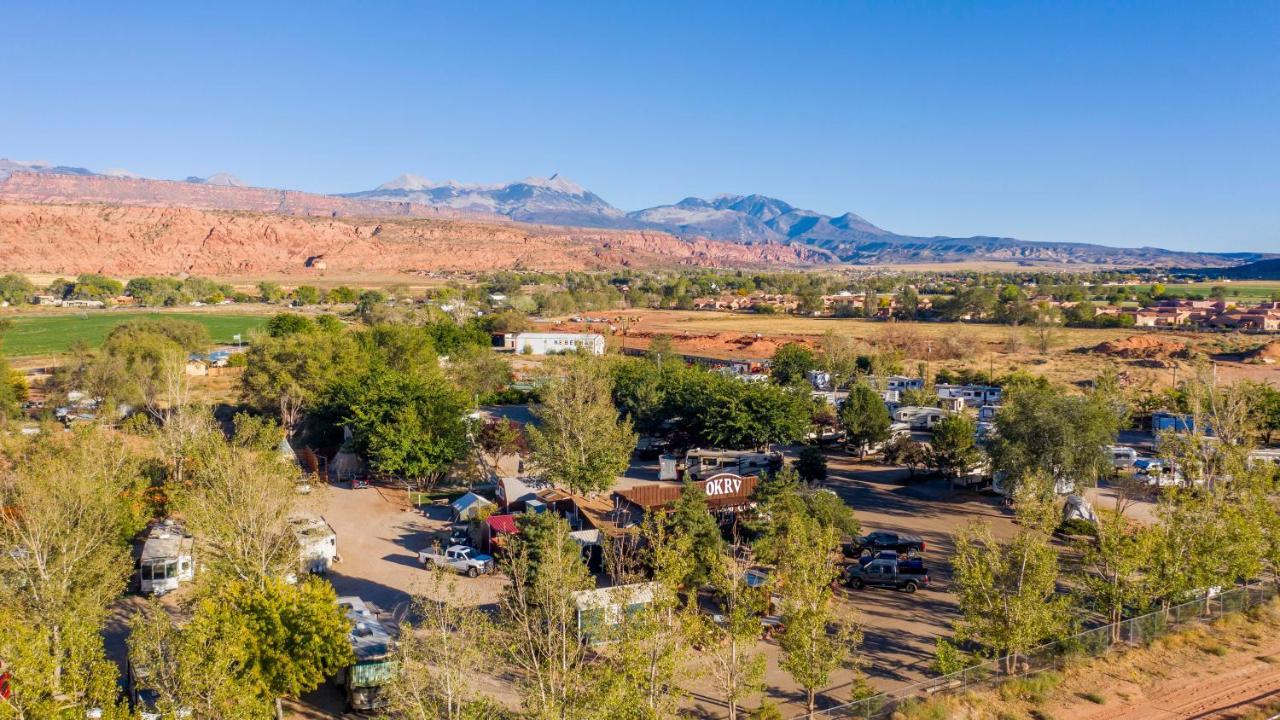 Outdoor Glamping Large 5Th Wheel Setup Ok4A Διαμέρισμα Moab Εξωτερικό φωτογραφία