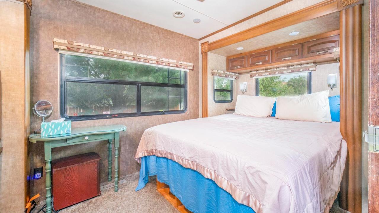 Outdoor Glamping Large 5Th Wheel Setup Ok4A Διαμέρισμα Moab Εξωτερικό φωτογραφία